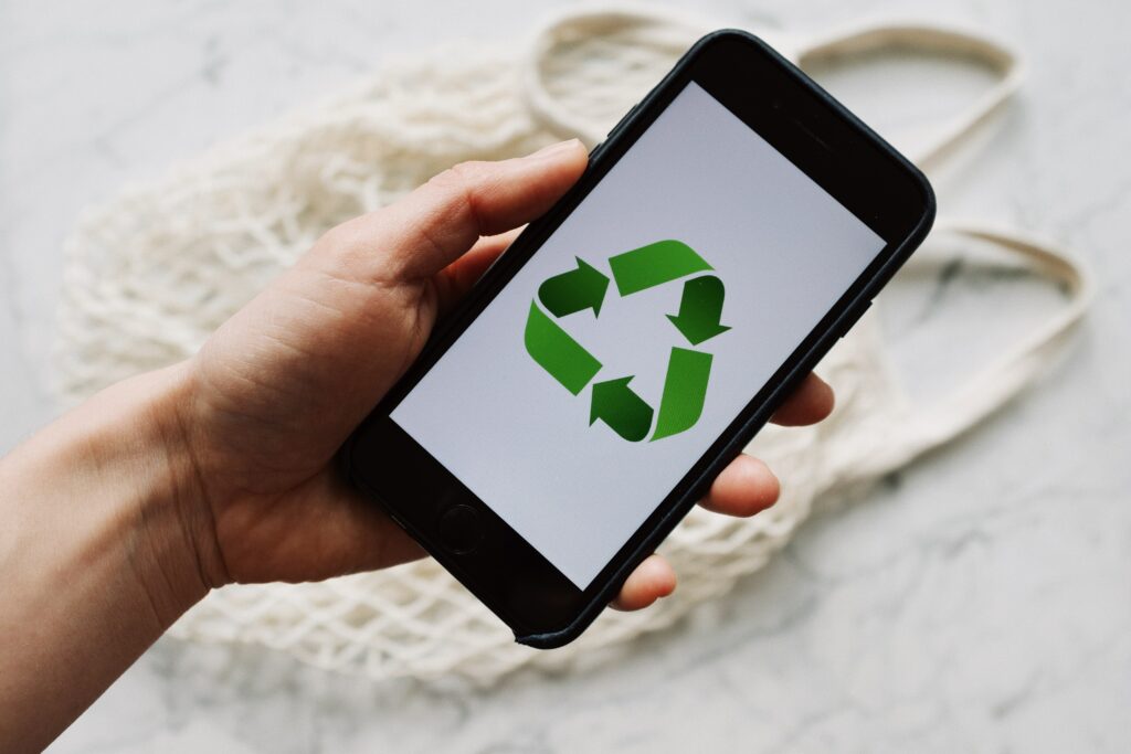 An image supporting the significance of mobile optimization for eco-friendly businesses aiming to elevate their online visibility and attract customers.